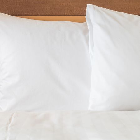 Holiday Inn Express Niles By Ihg Eksteriør billede