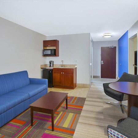 Holiday Inn Express Niles By Ihg Eksteriør billede