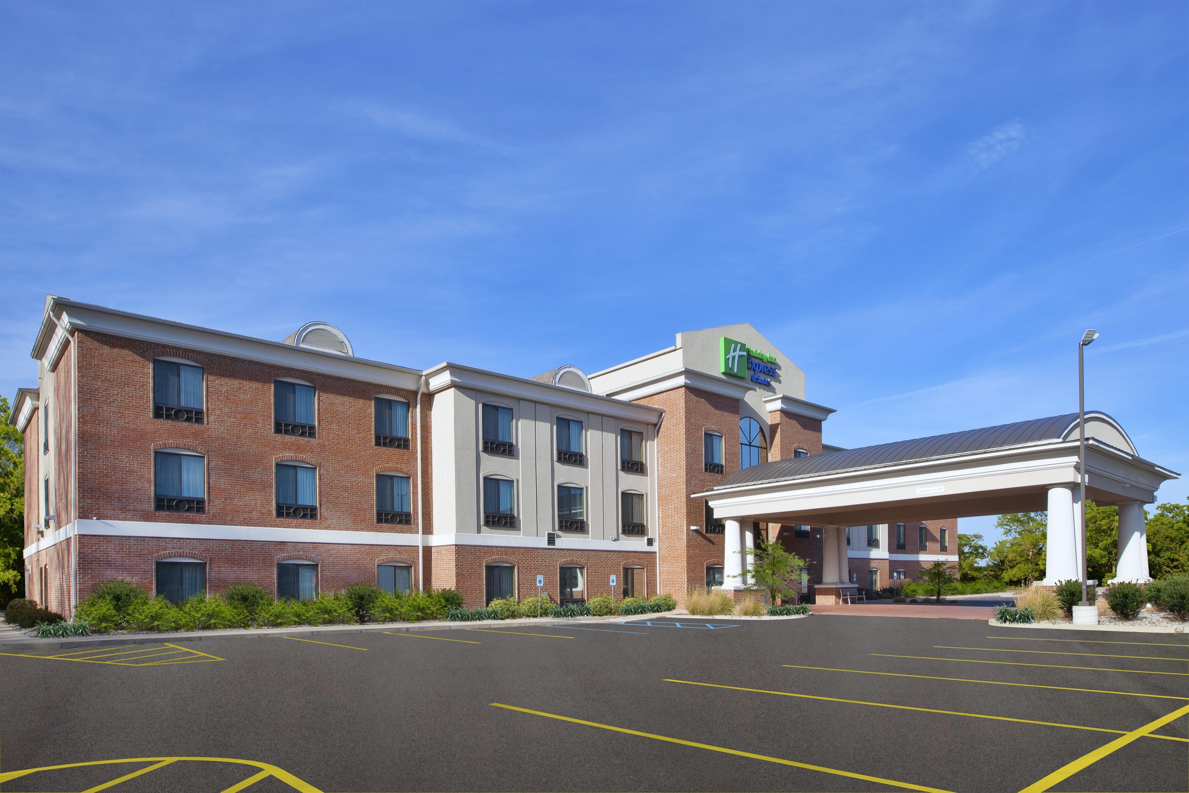 Holiday Inn Express Niles By Ihg Eksteriør billede