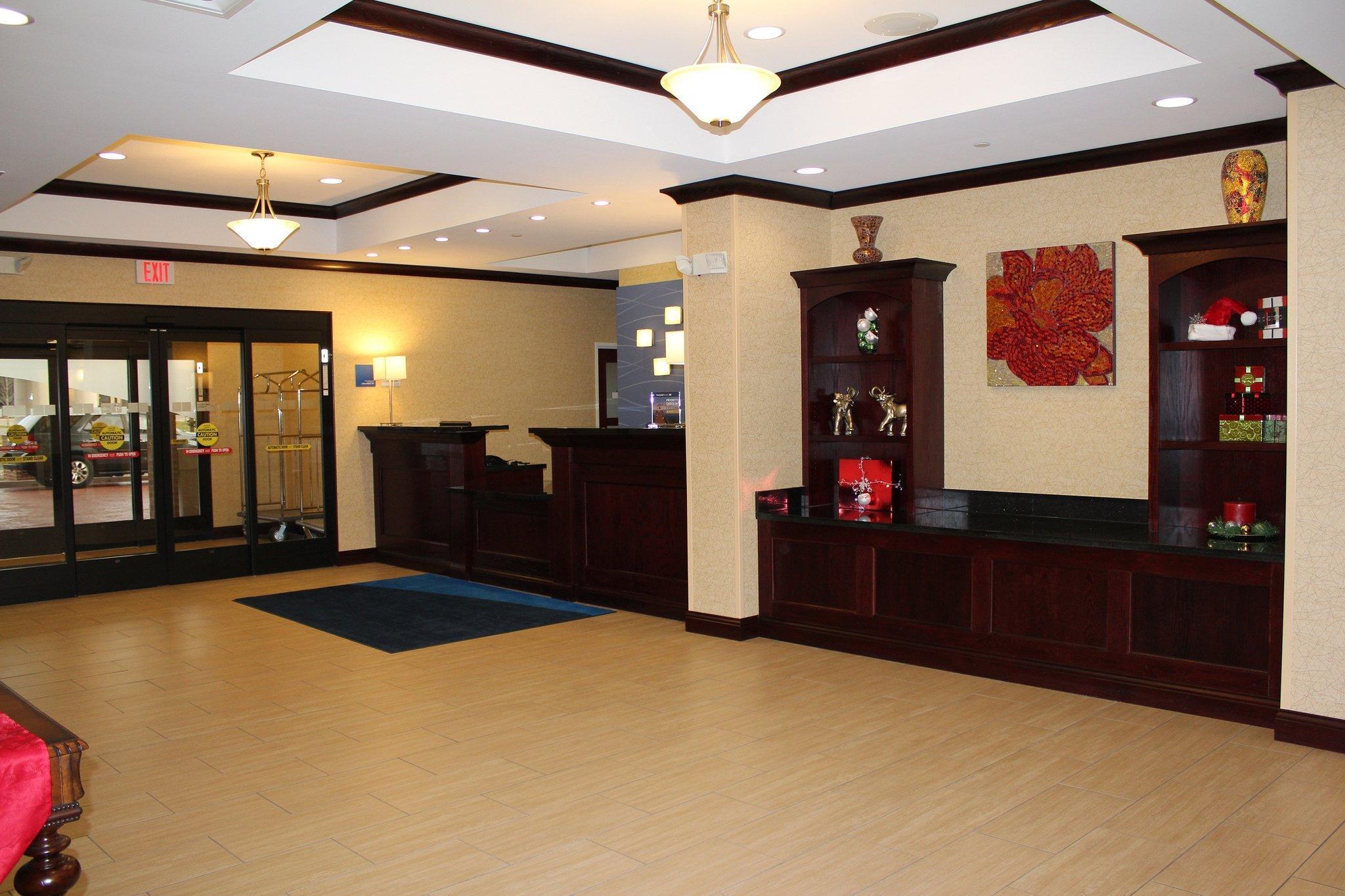 Holiday Inn Express Niles By Ihg Eksteriør billede
