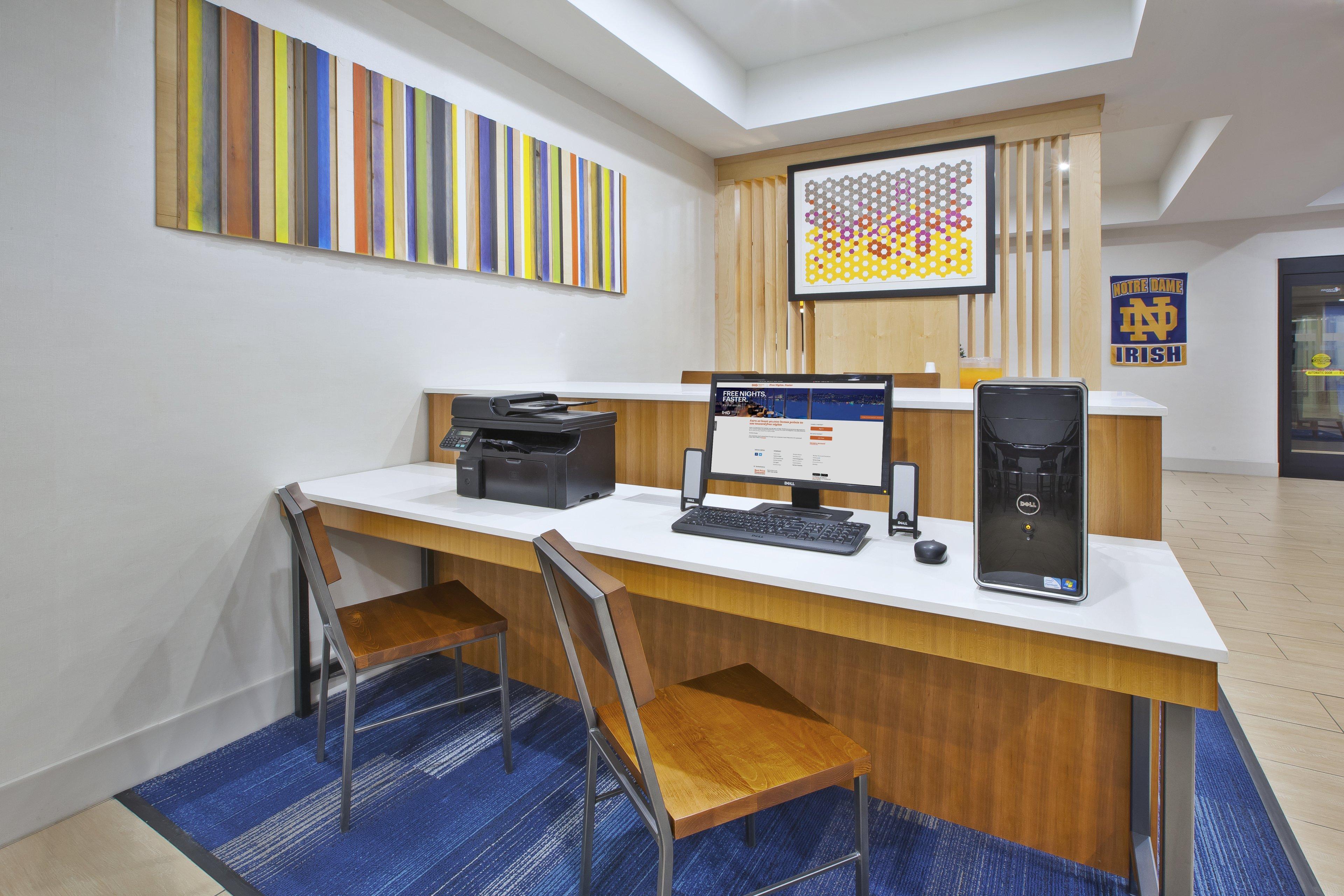 Holiday Inn Express Niles By Ihg Eksteriør billede