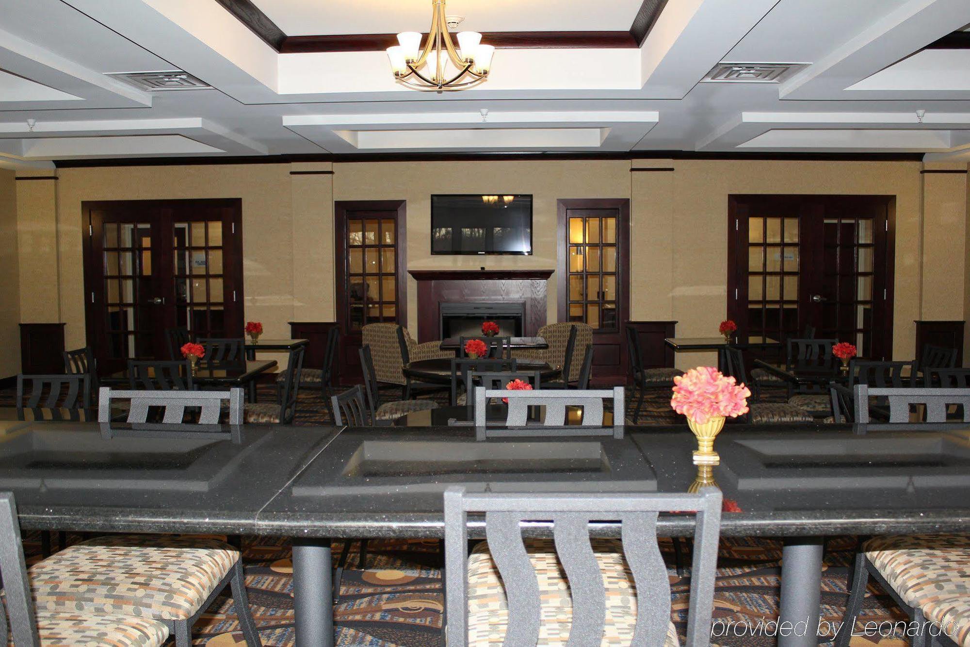 Holiday Inn Express Niles By Ihg Interiør billede