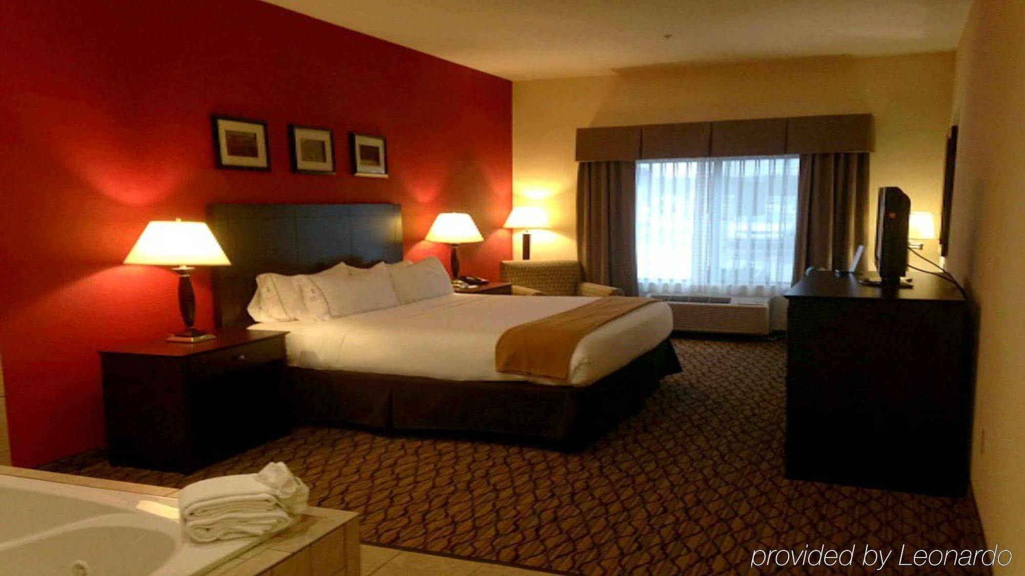 Holiday Inn Express Niles By Ihg Eksteriør billede