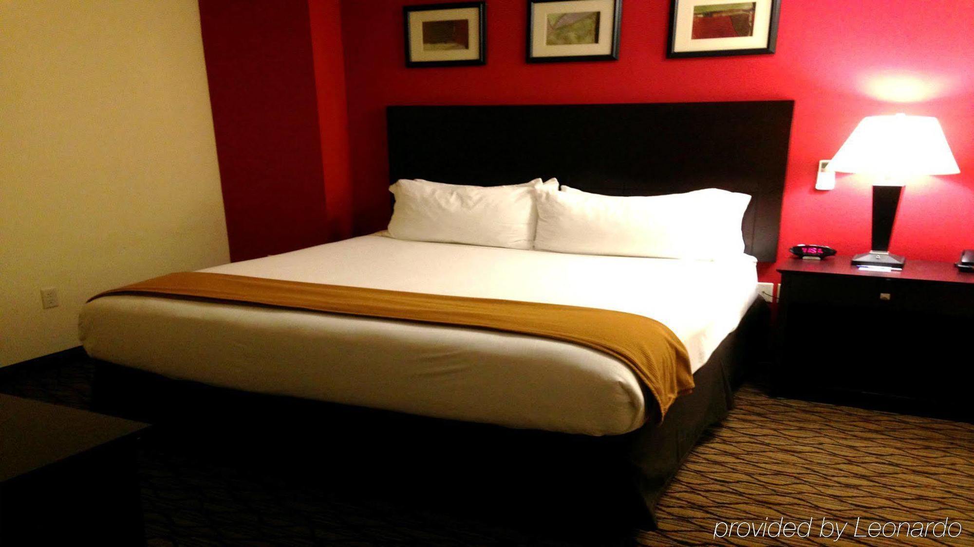 Holiday Inn Express Niles By Ihg Eksteriør billede