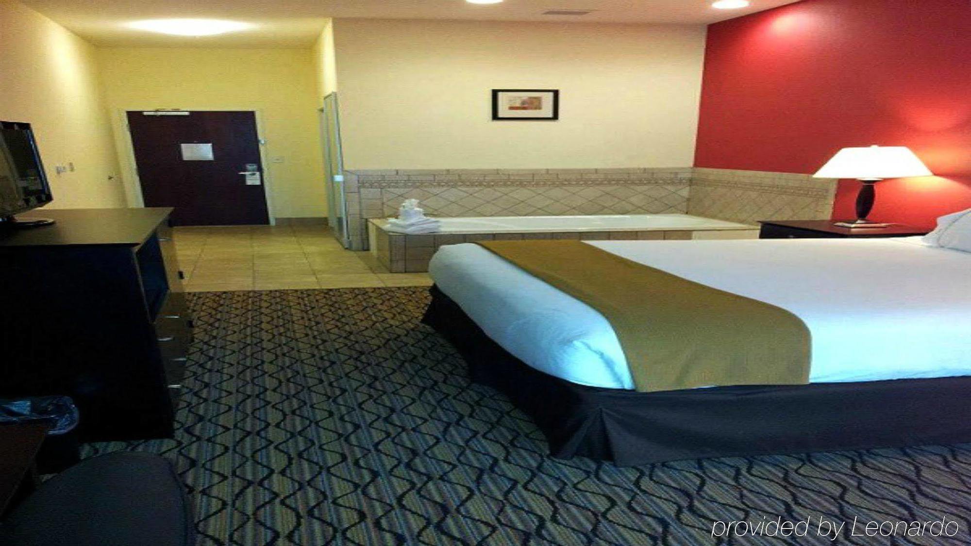 Holiday Inn Express Niles By Ihg Eksteriør billede