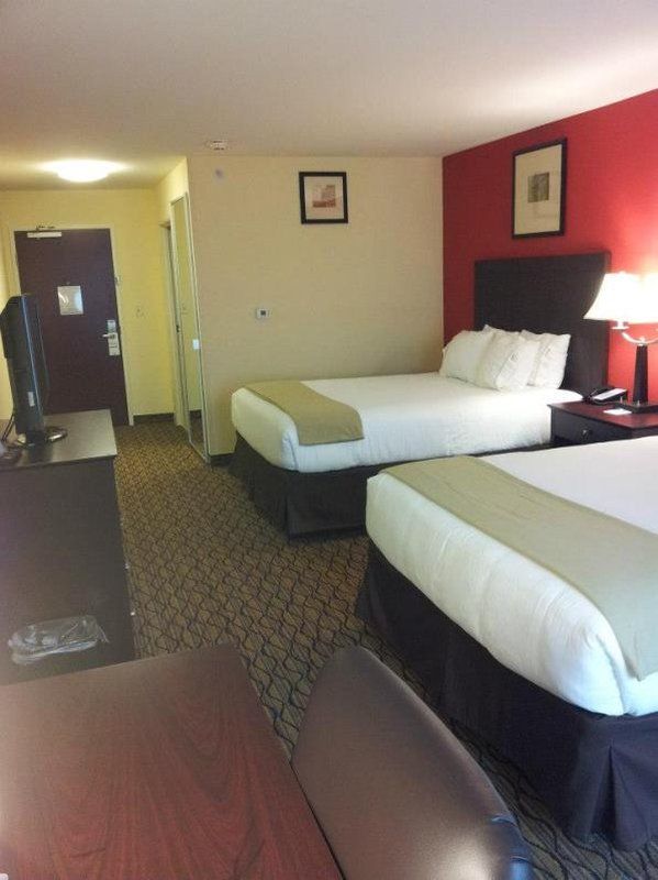 Holiday Inn Express Niles By Ihg Eksteriør billede